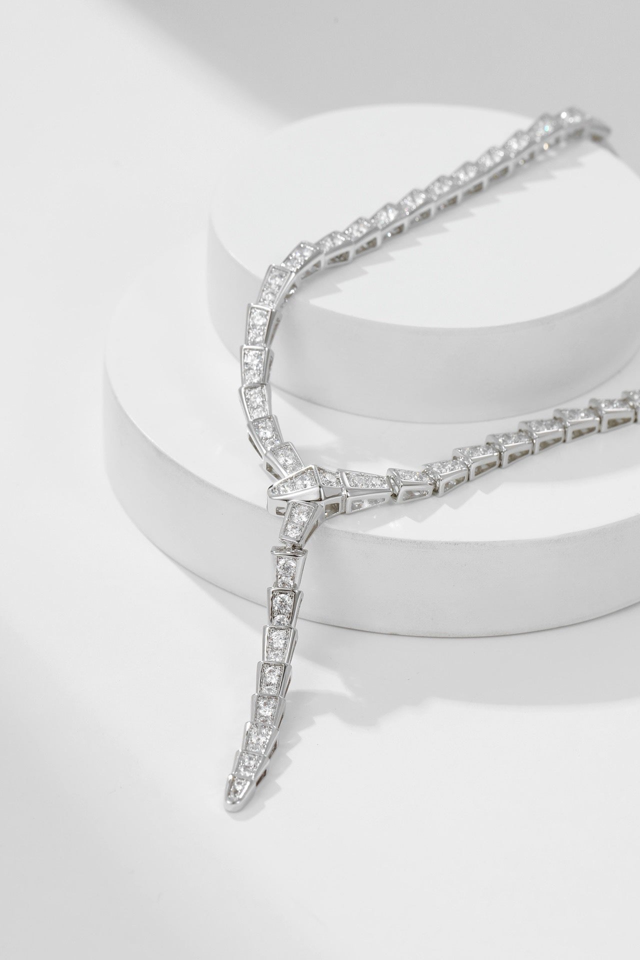[Regalia jewelry]SERPENTI NECKLACE SILVER DIAMOND