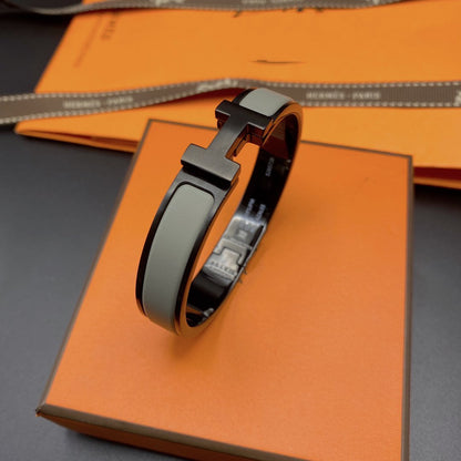 [Regalia jewelry]CLIC HM SO BLACK GREY BRACELET