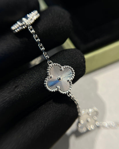 [Regalia jewelry]CLOVER SILVER 5 MOTIFS BRACELET