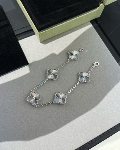[Regalia jewelry]CLOVER SILVER 5 MOTIFS BRACELET